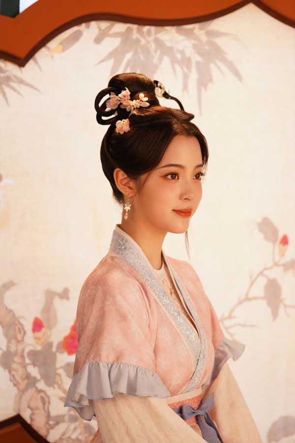 欧阳娜娜主演新剧《永安梦》开播 上演古风探案欢喜记 (1).jpg