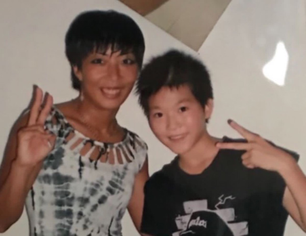 赞多首张实体专辑《序章》全网上线 带来超燃舞曲风潮 (4).jpg